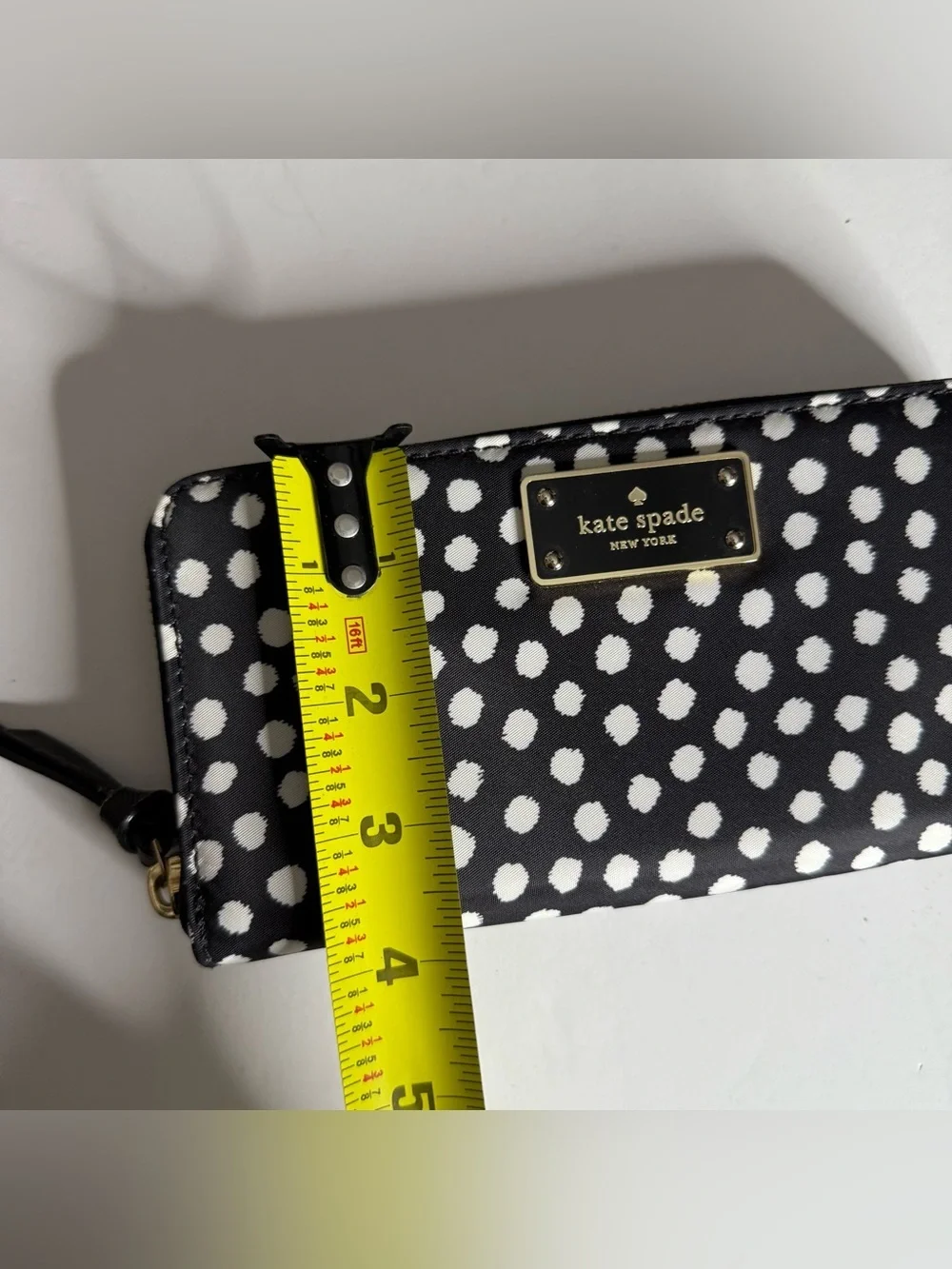 kate spade stylish zip
